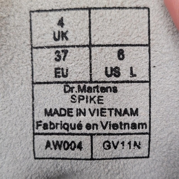 Dr. Martens Spike silver studded leather boots - Picture 7 of 7